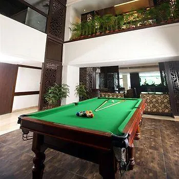 Hotel Parkland Grand Kapashera Neu-Delhi