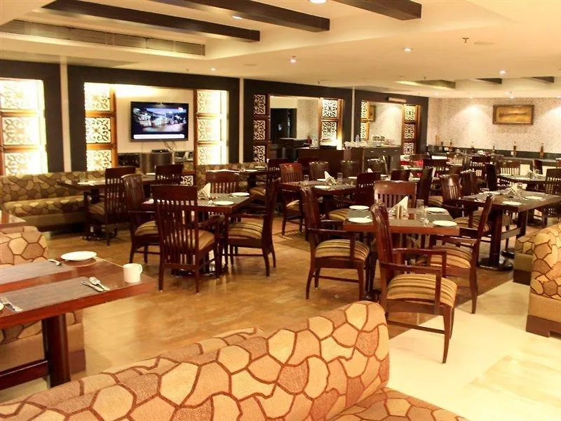 Hotel Parkland Grand Kapashera Neu-Delhi