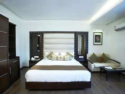 Parkland Grand Kapashera Neu-Delhi