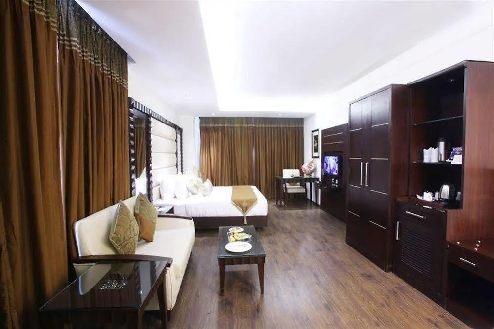 Parkland Grand Kapashera Neu-Delhi Hotel