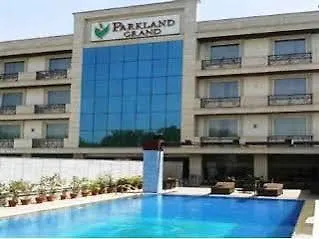 Parkland Grand Kapashera Neu-Delhi Indien