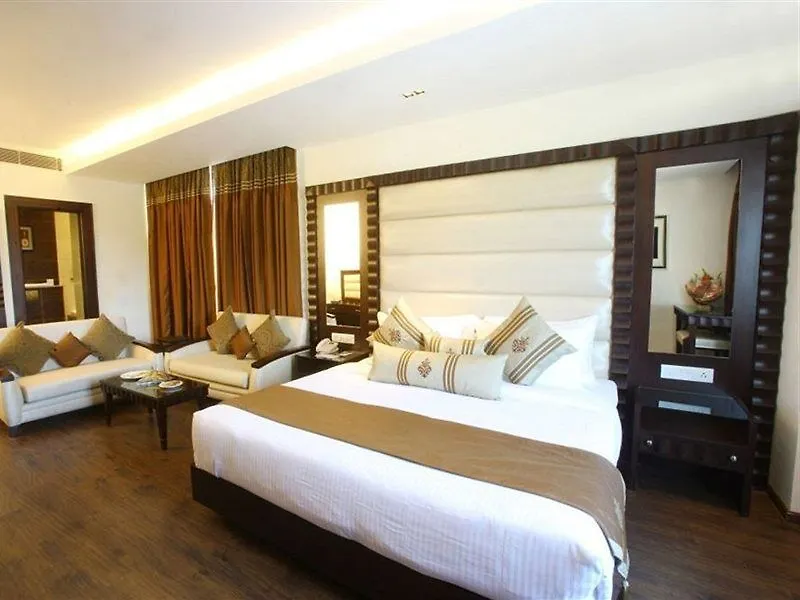 Parkland Grand Kapashera Neu-Delhi